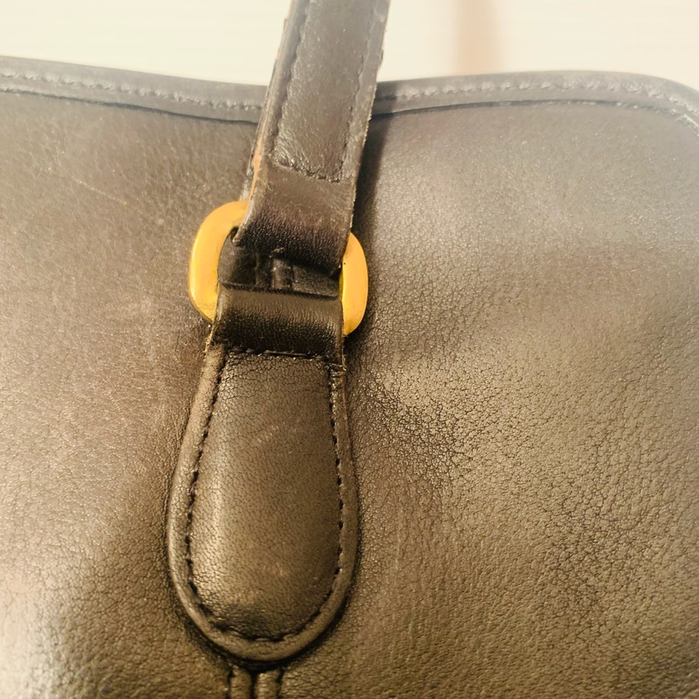 Coach Vintage Classic Compartment Shoulder/Tote Black Glovetanned Leather - Picture 12 of 13